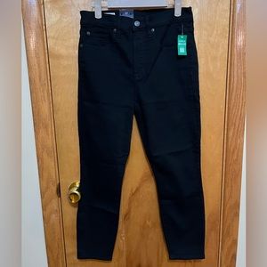 NWT Gap True Skinny High Rose black jeans, size 28/6 petite